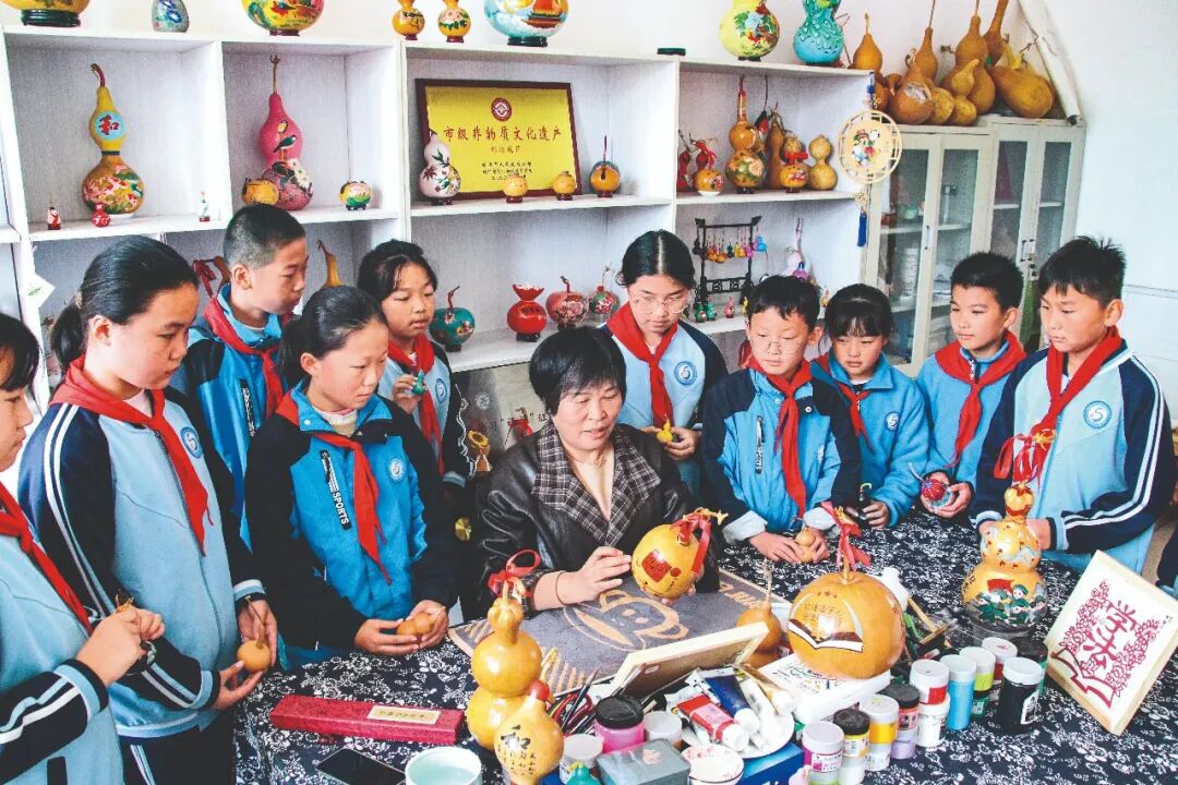 法治青苗在齐鲁大地茁壮生长 